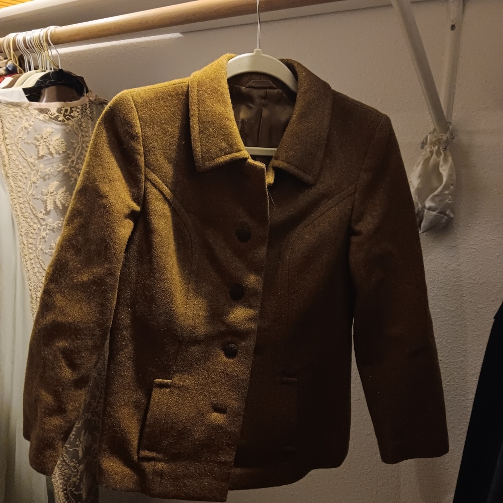 Vintage Eisenhower style  jacket. high quality 100% wool in Germany. Super warm